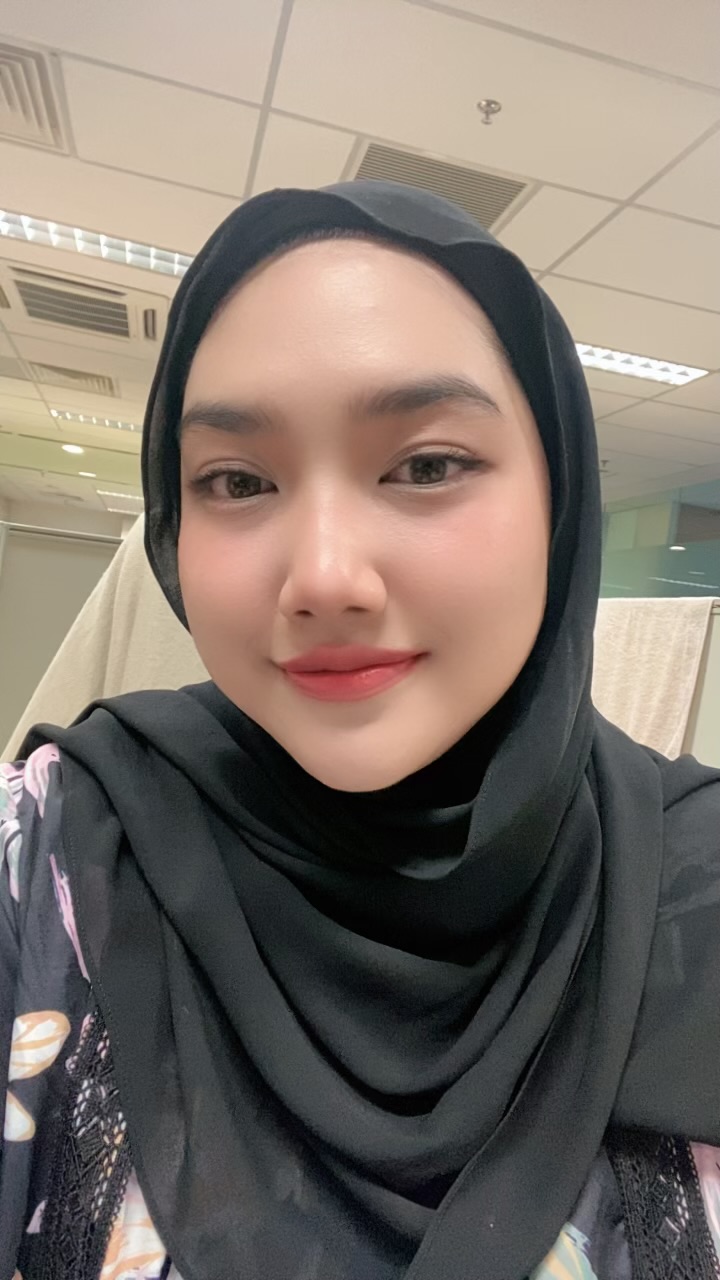 RUBY ROSE (1-YEAR) photo review