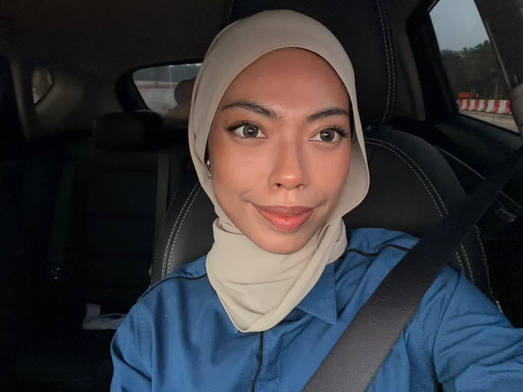 MAYA BROWN (1-YEAR) photo review