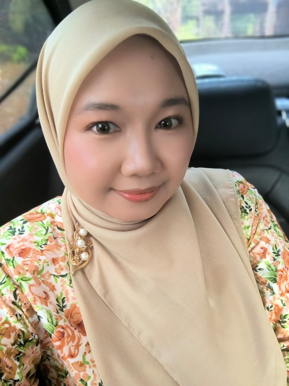 TIA MOSS (1-YEAR) photo review